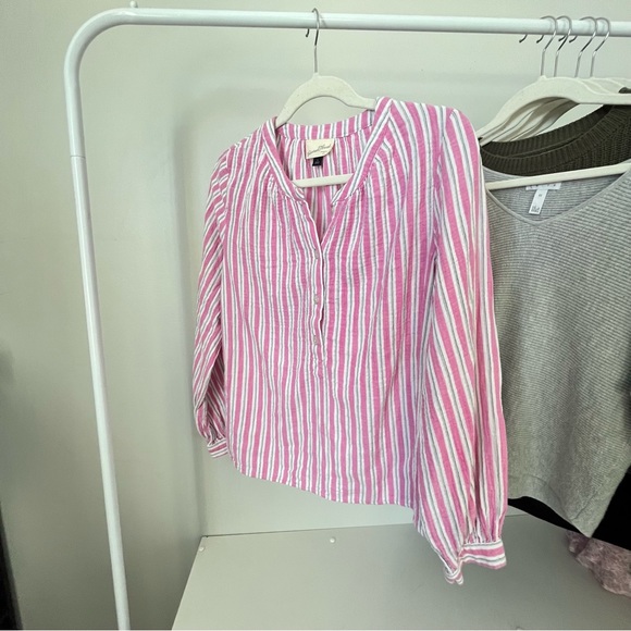 🩷UNIVERSAL THREAD STRIPED LONG SLEEVE PLACKET BLOUSE SIZE SMALL STRIPED BUTTONS - Picture 2 of 8
